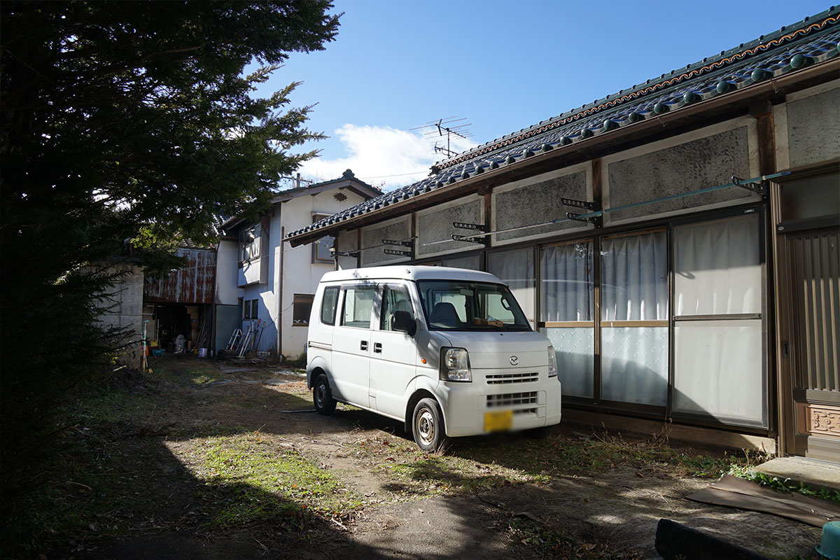 塩野　集落の中の古民家長屋　DIY好きな人集まれ