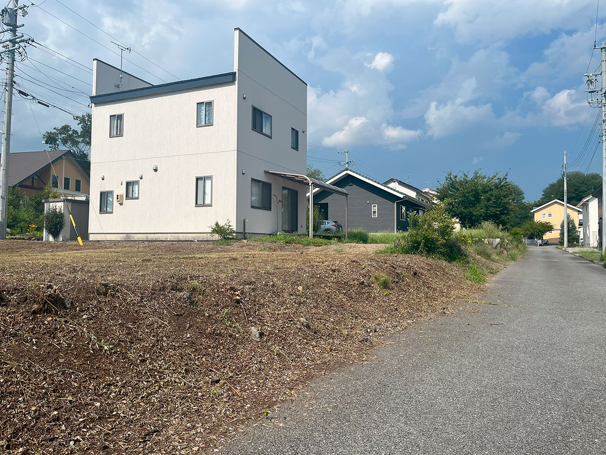 西軽井沢　小さな家を建てたい方向け！　73坪土地