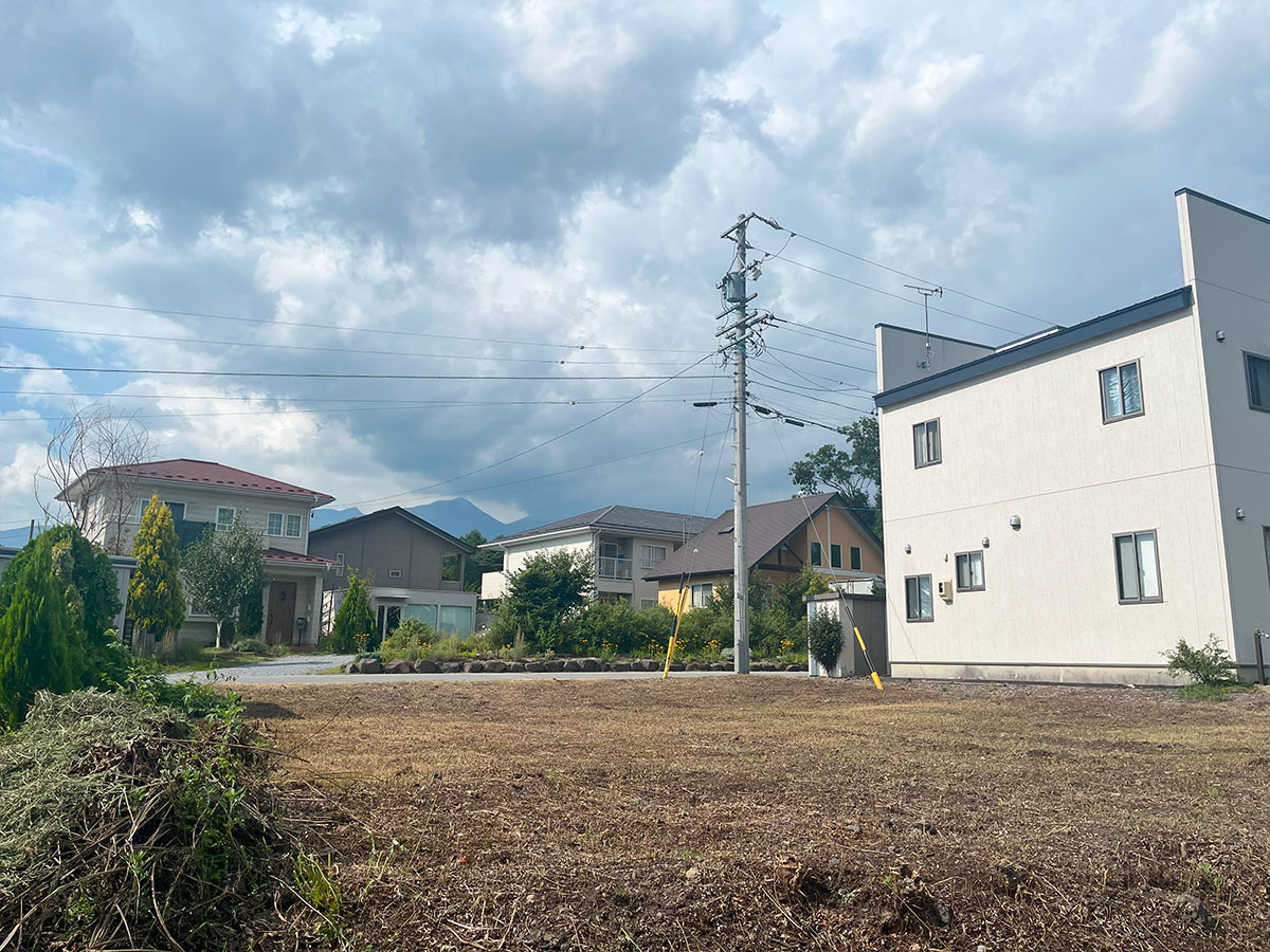 西軽井沢　小さな家を建てたい方向け！　73坪土地
