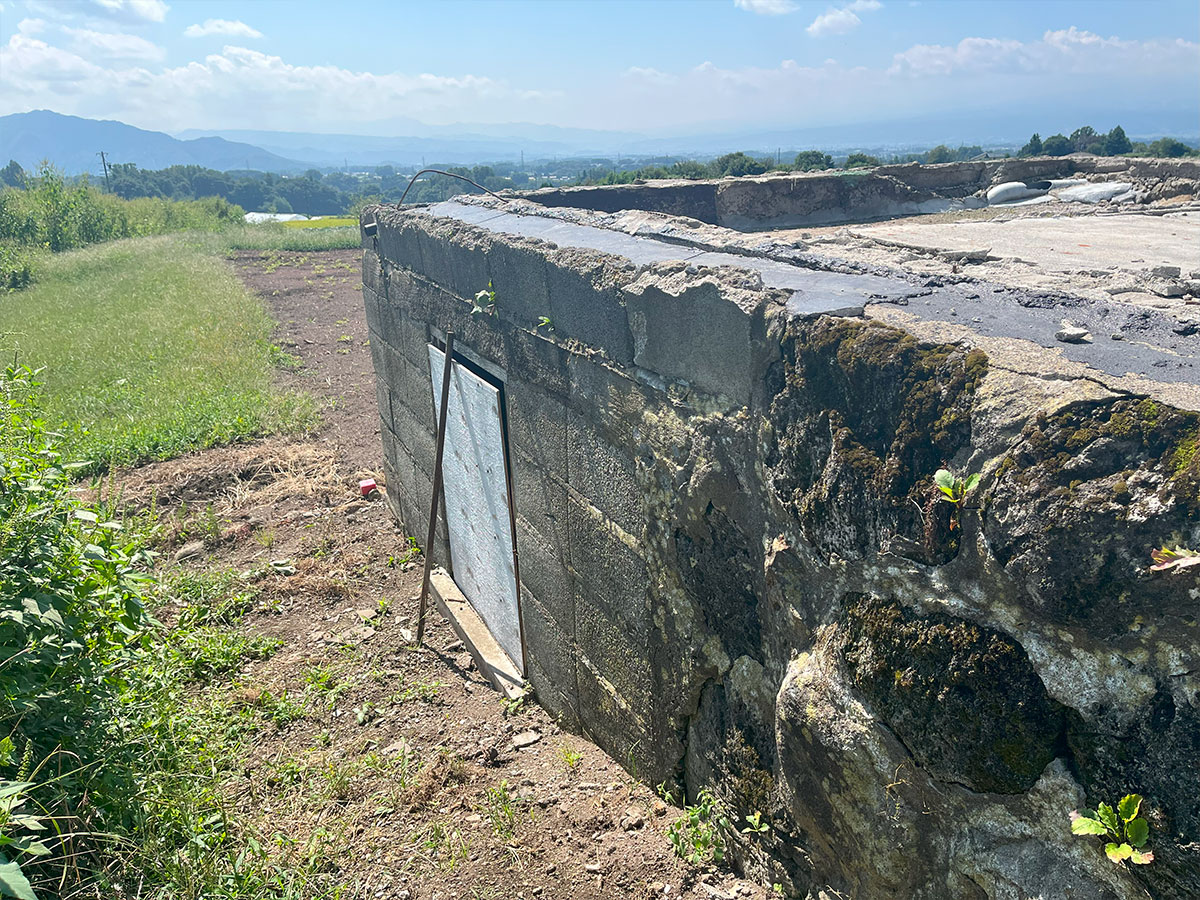 塩野　お寺の麓のパノラマビュー（浅間山×畑×八ヶ岳）