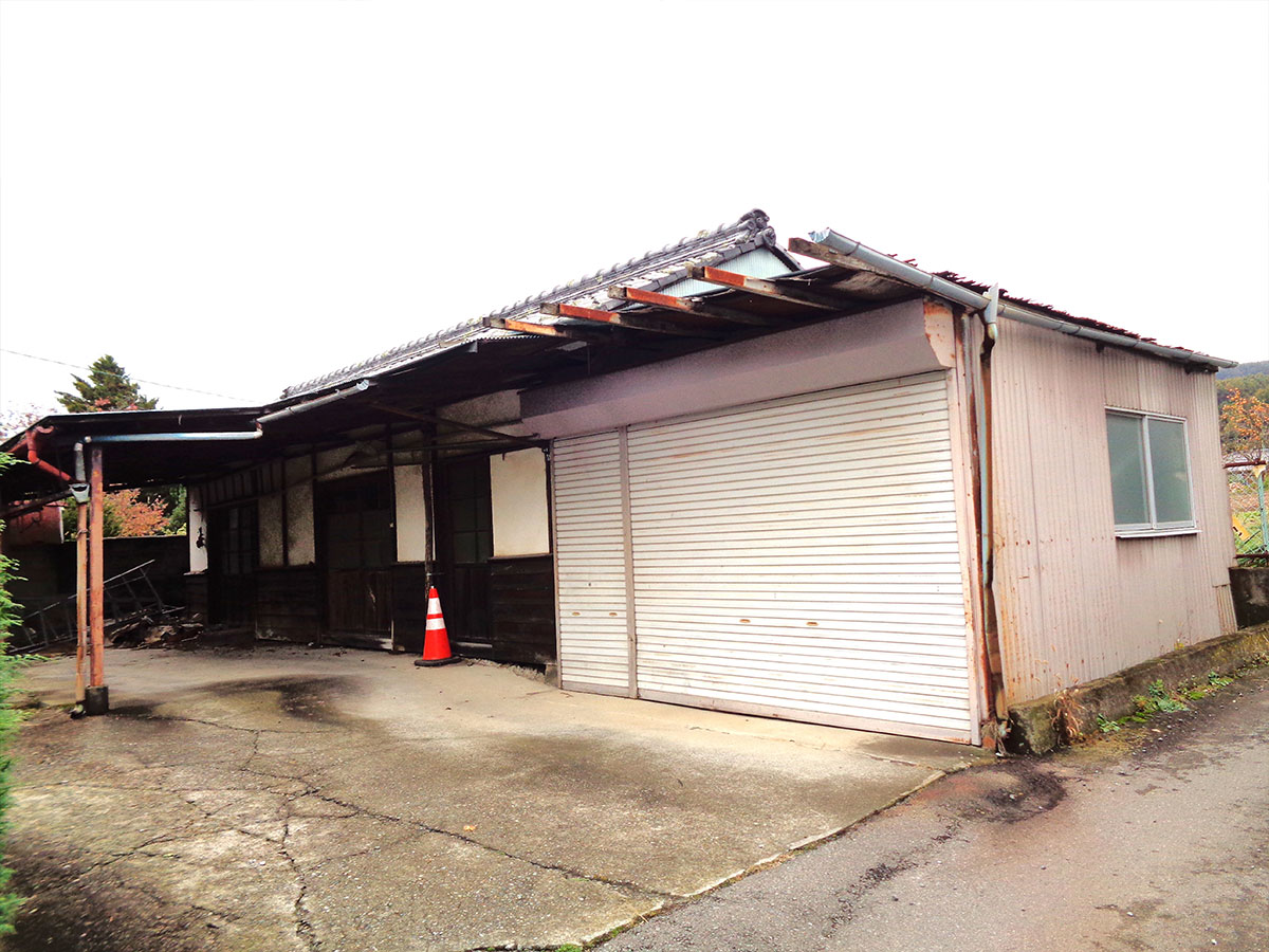 塩野の旧集落に佇む古民家