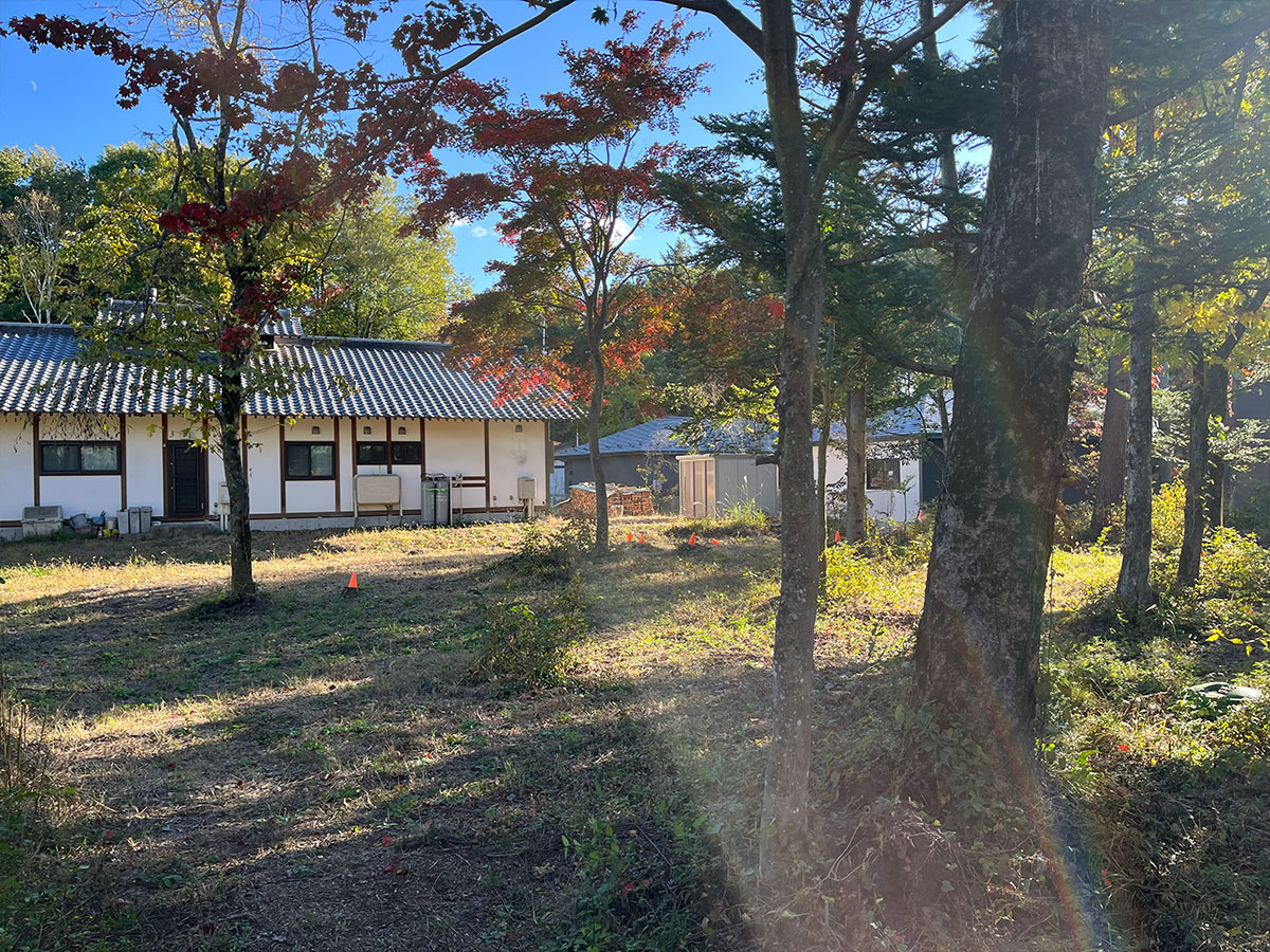 憧れの楓ケ丘！　理想の平坦地の中古別荘