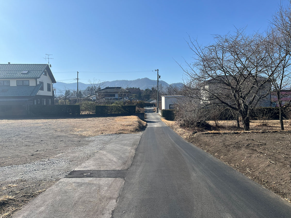 保護中: 向原　北に浅間山、南に森泉山、ゆったり平坦地