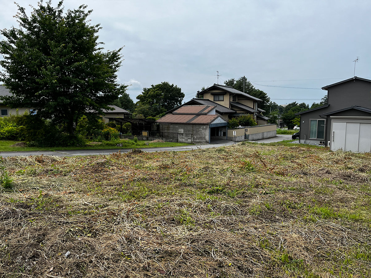 向原 余白のある96坪角地